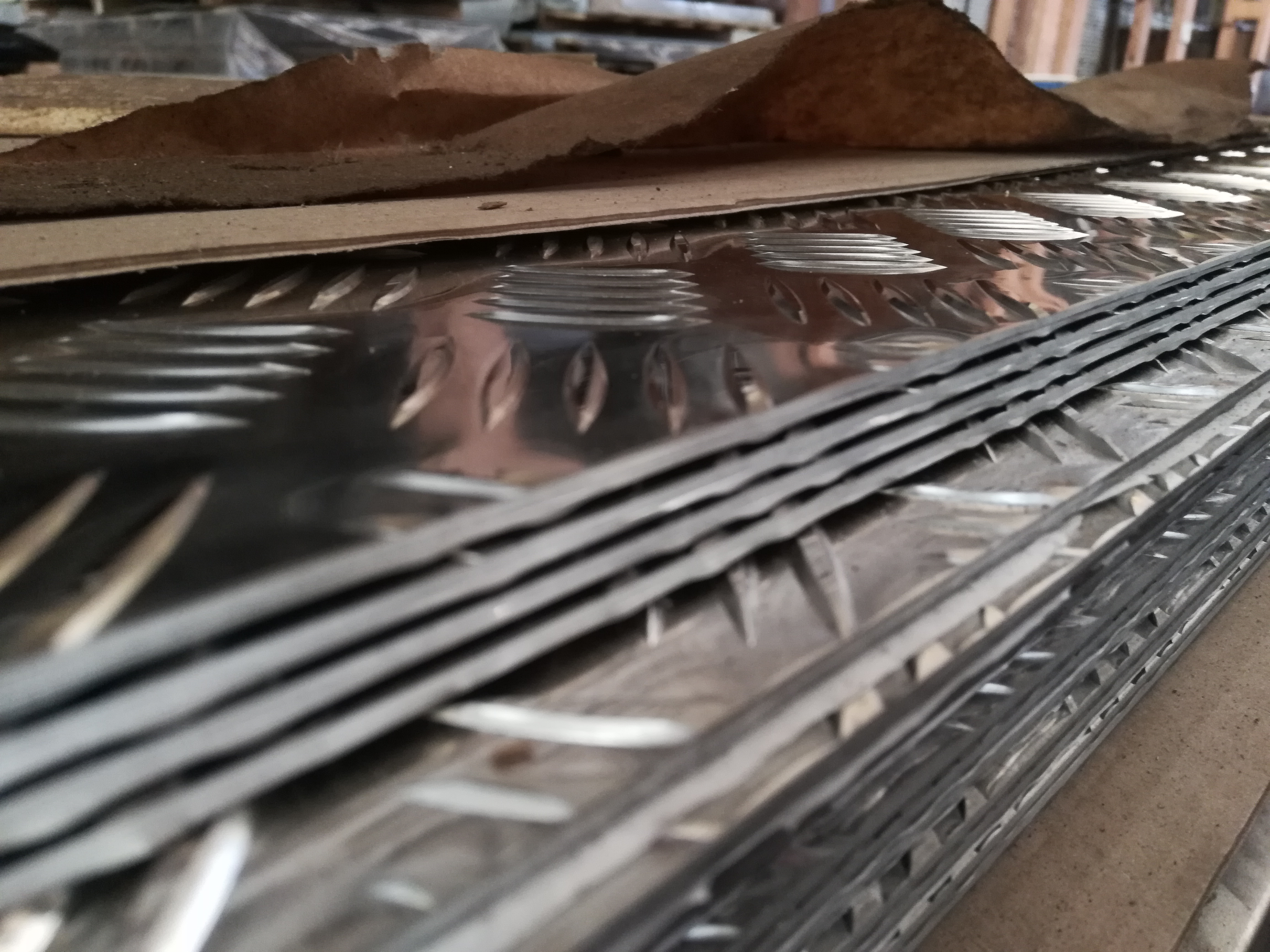 алюминиевый лист квинтет крупным планом